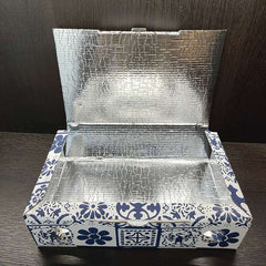 Pizza boxes printed with aluminum foil lining